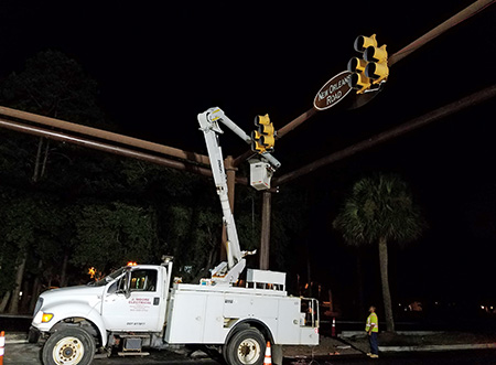 Mast Arm Replacement at New Orleans Road